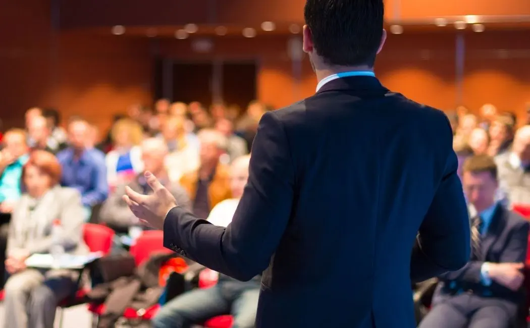 Wszystko, co musisz wiedzieć o organizacji konferencji