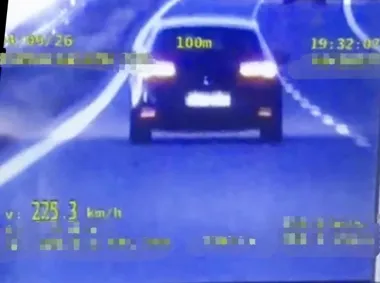 Kierowca Seata pędził drogą S-19 z prędkością 225 km/h - Aktualności Policja Podkarpacka