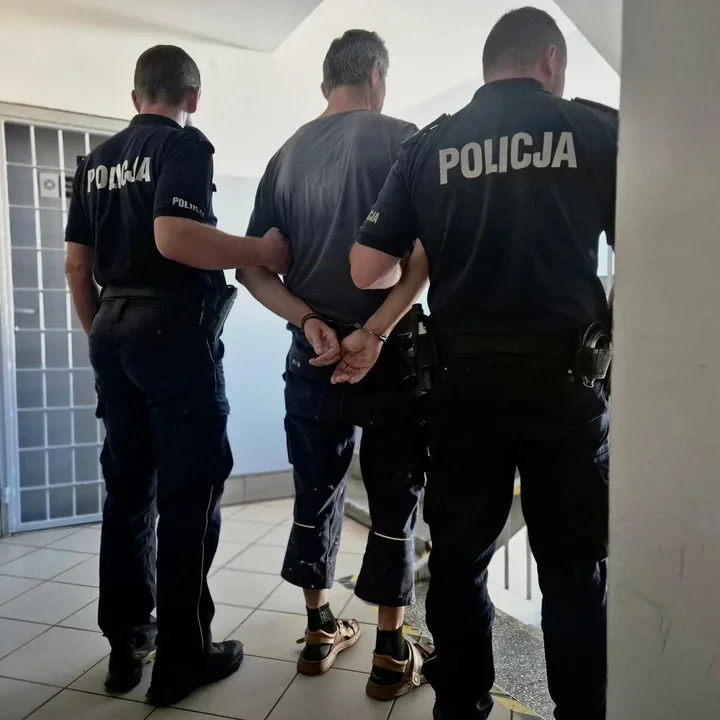 Prawie 3 promile i dwa dożywotnie zakazy. Kierowca trafił do aresztu