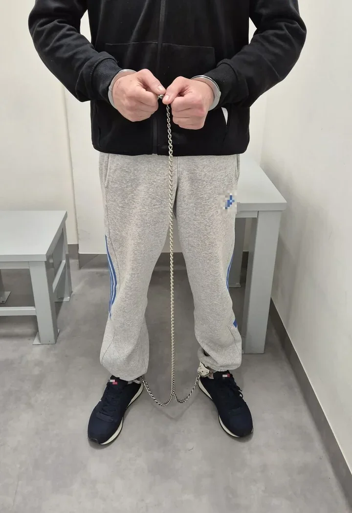 Nóż, pobicie i kradzież w mieszkaniu w Rzeszowie - trójka już za kratami