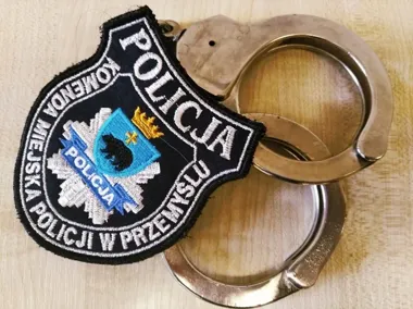 Miał blisko 2,5 promila i sądowy zakaz. Dzielnicowy zatrzymał 53-latka