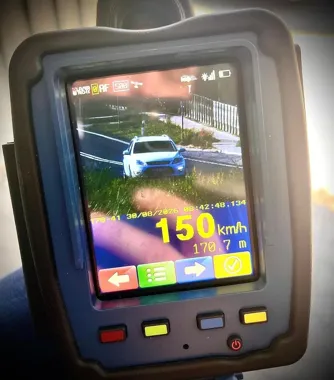 150 km/h w obszarze zabudowanym. Dwóch kierowców straciło prawa jazdy