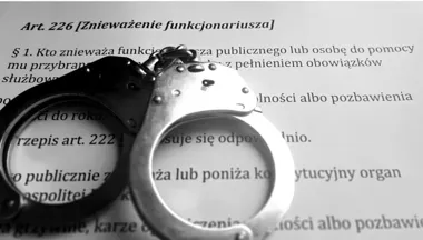 Awantura w Tarnobrzegu skończyła się zatrzymaniem 45-latka i zarzutami wobec policjantów