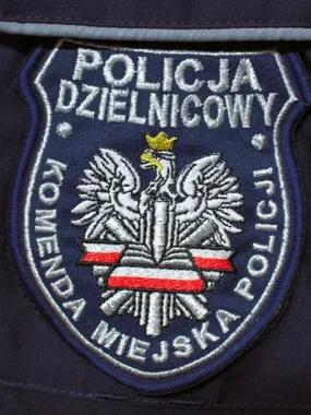 Otwarty bagażnik i kosztowny ładunek - dzielnicowy zatrzymał kradzież w Tarnobrzegu