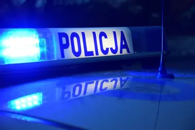 Prawie 2 promile i ucieczka przed policją - nocny rajd zakończył się na parkingu