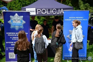 Pokaz policyjnego psa w Rzeszowie przyciągnął najmłodszych uczestników