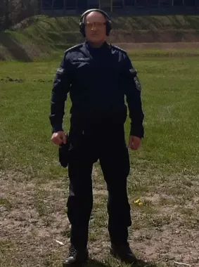 Policjant po służbie zmienia Stalową Wolę treningami i sportem