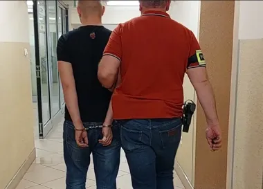 18-latek odebrał 38 tys. zł od seniorki z Dębicy - wylądował w areszcie