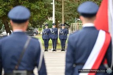 Wieńce i znicze w Rzeszowie. Pamiętali o policjantach zamordowanych w 1940 roku