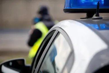 153 km/h przy limicie 90 - kierująca bez prawa jazdy przez 3 miesiące