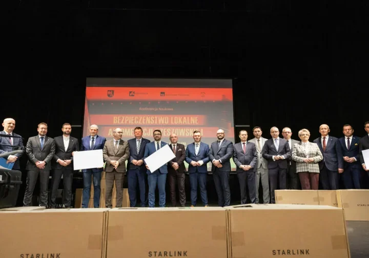 Starlink trafił do samorządów Aglomeracji Rzeszowskiej – nowe narzędzie w walce z kryzysami