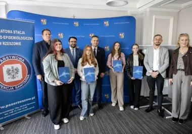 Dynowskie szkoły zgarnęły podium w konkursie na infografikę o dezinformacji