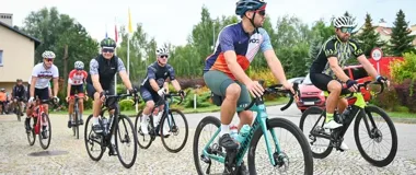 42 strażaków ruszyło z Rzeszowa na 135-kilometrowy odcinek pielgrzymki