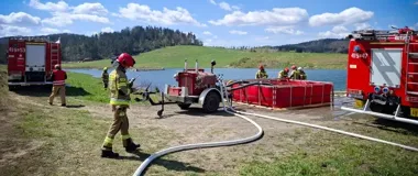 Pożar miał pójść na północ - w Lesku strażacy ćwiczyli pod presją