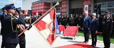 Strażackie święto w Brzozowie zakończyło się sztandarem i nową siedzibą